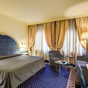 زيارة الفندق
